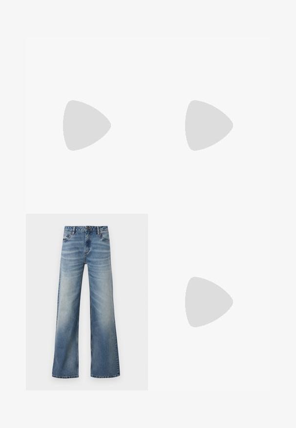 rag & bone MEGHAN VEST - Topper - navy; The Kooples Jeans relaxed fit - baby blue; Svart skinnballettflatt med rund tå, glatt tekstur, minimal sømdetalj, og et fleksibelt såledesign.; Beige lærhåndveske med en strukturert design, som har en fremtredende logo plakat, frontlommer og en avtagbar svart stropp.