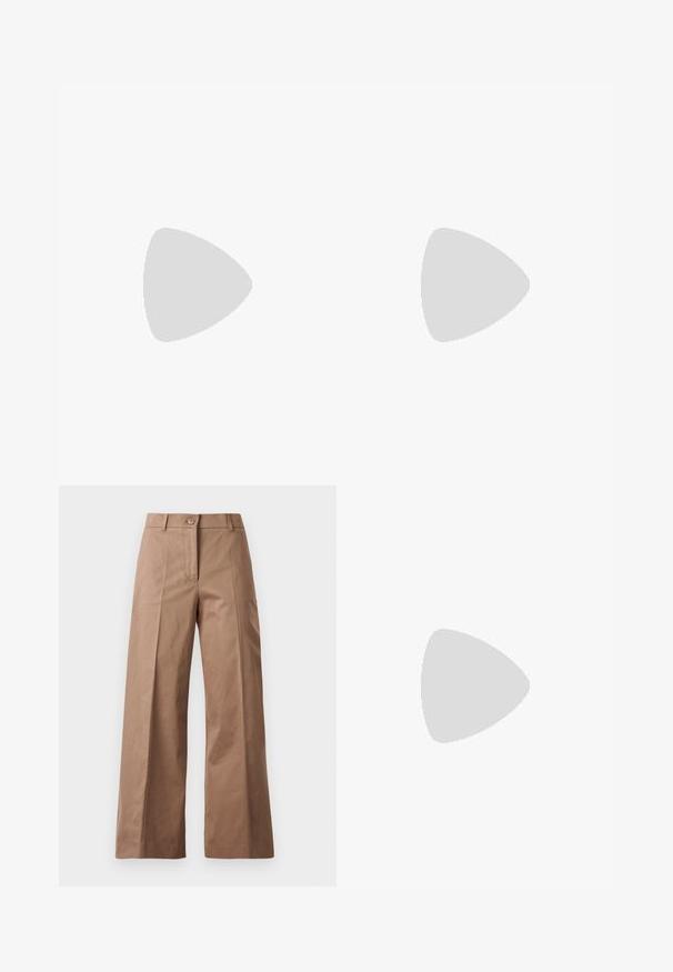 Bijela majica kratkih rukava s okruglim izrezom. Izrađena od mekog pamuka. Ima jednostavan dizajn bez vidljivih uzoraka ili akcenata.; Smeđe hlače širokih nogavica od glatkog materijala, s prednjim zatvaračem na dugme, dvjema prednjim džepovima i čistim, oblikovanim linijama.; Crne kožne cipele s remenom oko pete i šiljastim vrhom, s pletenim naglaskom i nabranim gornjim dijelom. Ravni đon s minimalnim hardverom.; Smeđa kožna torba s preklopom, zlatnim detaljima, remenom za nošenje preko ramena i glatkom teksturom. Kompaktni pravokutni oblik.