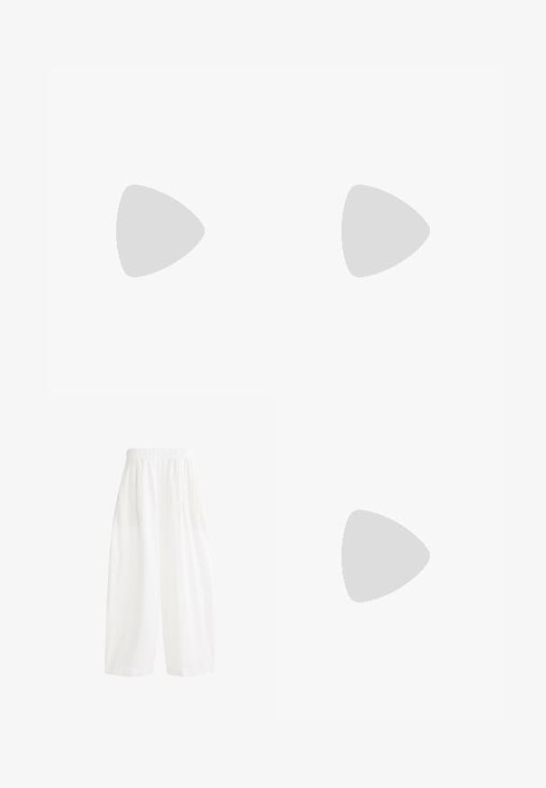 Biała, prążkowana koszulka na ramiączkach z okrągłym dekoltem i bez rękawów. Miękka tekstura, dopasowany kształt i prosty dół. Bez wzorów ani akcentów.; Białe, wysokie szerokie spodnie z elastycznym pasem i miękkim, teksturowanym materiałem. Projekt zawiera fałdy, które dodają objętości.; Buty biegowe z kremową cholewką, różowymi akcentami i szarymi detalami. Posiadają grubą podeszwę o teksturowanej powierzchni i wyraźnym logo.; Beżowa pikowana torba na ramię z dwoma uchwytami, zaokrąglonym kształtem, teksturowanym materiałem i boczną kieszenią ze sznurkiem. Gładkie wykończenie, minimalistyczny design.