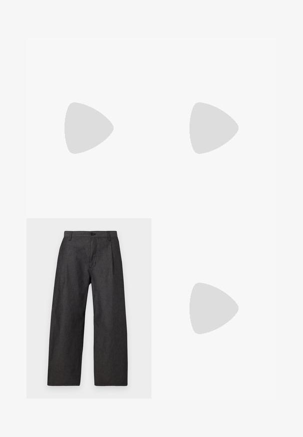 Tricou alb din bumbac, cu guler rotund, maneci scurte și un design grafic pe față care prezintă "HVAR" și "CROAȚIA" cu text negru și roz.; Pantaloni largi de culoare gri închis, confecționați dintr-un material texturat. Au un sistem de închidere cu buton în față și două buzunare laterale. Design minimalist, fără modele.; Adidașii Nike Air Max 90 albi, având un superior din plasă și piele, cutie pentru degete perforată și o unitate de aer vizibilă în călcâie.; Ochelari de soare negri cu o finisare mată, lentile dreptunghiulare, curbură ușoară pe bănci, detaliu subtil cu logo și lentile cu tentă fumurie.