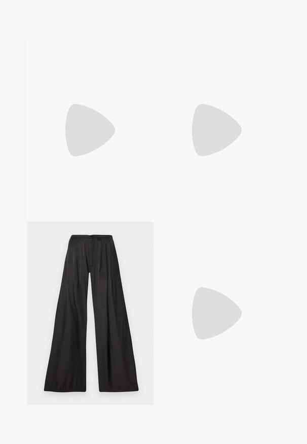 Blusa de manga longa preta feita de renda transparente com padrões florais, gola redonda e acabamento em preto contrastante nas bordas.; Calças de perna larga feitas de um tecido preto liso. Apresentam pregas verticais, fecho com botão e um design de cintura alta. Estilo minimalista.; Shoe preto de salto alto com atilhos, com bico fino, apresentando várias tiras estreitas e detalhes circulares na parte da frente.; Bolsa de mão em couro preto com uma forma única em leque, apresentando alças planas. A superfície tem uma textura pebble e um design minimalista.