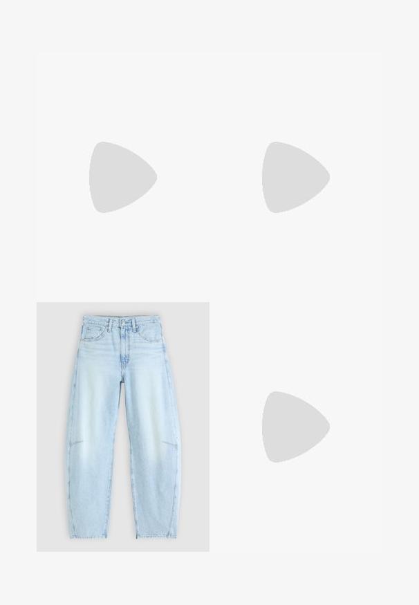 Top a maniche corte blu navy con accenti bianchi sulle spalle. Realizzato in tessuto morbido, presenta una vestibilità rilassata e un collo rotondo.; Jeans in denim azzurro chiaro con vestibilità rilassata, caratterizzati da una vita alta, design a cinque tasche e lievi sbiaditure con dettagli orlo sfrangiato.; Scarpone da corsa ASICS beige e marrone con tomaia in rete e suede, suola ammortizzata e logo del marchio sul lato e sul tallone.; Occhiali da sole color crema con lenti ovali, tonalità nera e accenti metallici con logo alle tempie. Texture liscia, design a occhio di gatto.