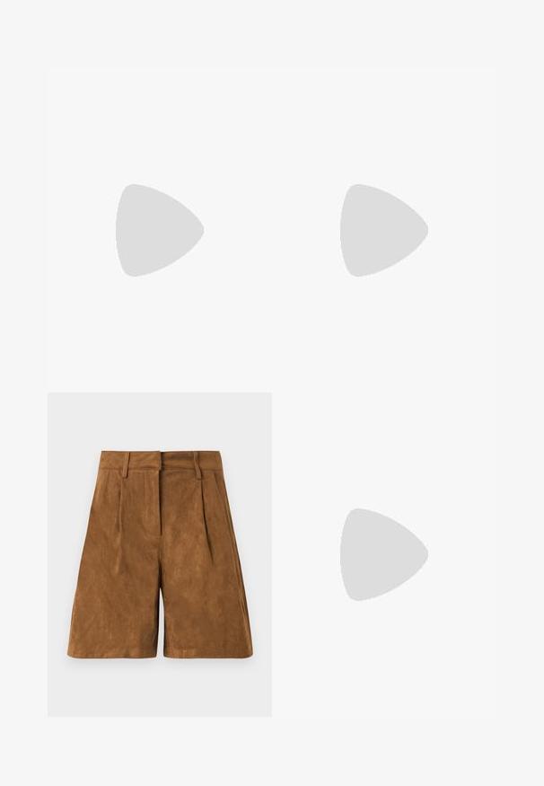 To cami-toppe: en i beige og en i lys grå. Hver har tynde stropper og en bølget udskæring, lavet af et blødt, strækbart stof.; Brune ruskindsshorts med en glat tekstur, der har forknytninger foran, en flad talje og en lige pasform.; Sorte læder cowboystøvler med spidse tæer, kilehæle og sølv broderede blomster mønstre langs skaftet. Kontrast syning overalt.; Even&Odd Håndtasker - brown