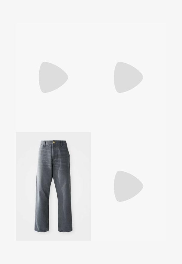 Maglietta bianca in cotone con collo rotondo classico, maniche corte e orlo dritto. Nota per il suo design semplice e la texture morbida.; Jeans in denim grigio a gamba larga e vestibilità comoda per uomo, con tasche frontali e un singolo bottone dorato visibile in vita.; Sneaker beige chiaro con tomaia in rete, logo nero e suola testurizzata. Accompagnato da un motivo geometrico sulla suola intermedia.; Occhiali da sole con montatura grigia traslucida, lenti colorate e design angolare. Presentano un pezzo nasale distintivo e astine di un grigio scuro texturizzato.