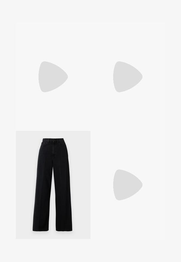 Bañador negro de un solo hombro con textura drapeada, pierna de corte alto y detalles fruncidos en el costado. Fabricado con un material suave y elástico.; Jeans de pierna ancha negros fabricados en denim, con una cintura alta, bolsillos frontales y cierre de botón. La tela tiene una textura suave.; Zapatillas de ante en blanco, azul marino y azul claro con una suela gruesa y un logo bordado circular en el lateral.; Bolso cruzado de cuero negro con dos bolsillos frontales, hebillas doradas, cierre de cremallera y una correa delgada. Superficie texturizada y forma rectangular compacta.