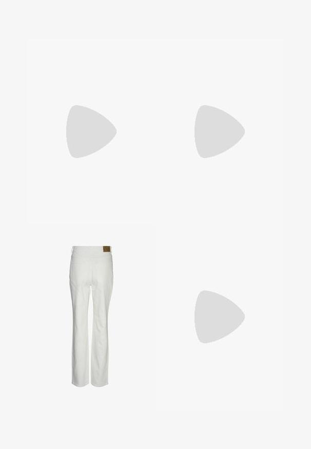 Strickpullover mit cremefarbenen und schwarzen horizontalen Streifen, kurzen Puffärmeln, einem gerippten Kragen und Lochmustern überall.; Weiße hoch-taillierte Hose aus Baumwollmischung. Sie hat einen geraden Beinaufschnitt, zwei Gesäßtaschen und ein markiertes braunes Etikett am Bund.; Leichte Laufschuhe mit einem weißen Mesh-Obermaterial und silbernen Akzenten, gepolstertem Sohlen und einem strukturierten Gummi-Außensohle für Grip.; Goldfarbene Metallrahmen-Sonnenbrillen mit dunkelgrünen Gläsern im Pilotenstil, mit schlanken Bügeln und Schildpatt-Akzenten an den Spitzen.