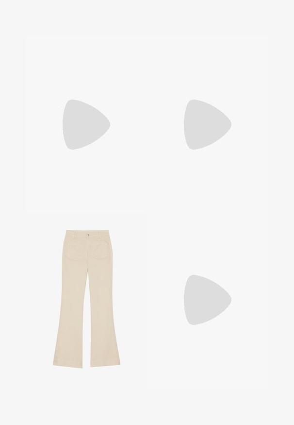 Gray short-sleeve t-shirt with a round neckline, featuring a relaxed fit and a smooth, soft texture. No visible patterns or accents.; Beige flared pants with a high waist, made of cotton fabric. Features front and back pockets, belt loops, and a single silver button.; Black leather pump with a pointed toe and a low block heel. Features an ankle strap with a gold-tone buckle. Smooth texture.; Black leather tote bag with smooth texture, structured shape, two handles, and a prominent silver buckle detail on the front.