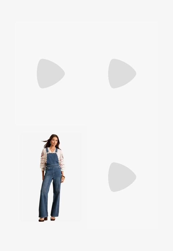 Bordó, hosszú ujjú felső, rugalmas anyagból készült. Feszes szabással rendelkezik, deréknál megmunkált részletekkel és kerek dekoltázzsal.; Denim overáll, hullámos mintával a mellrészen, trapéz lábakkal és oldalsó zsebekkel. Fehér hímzett blúzzal és fa kiegészítőkkel párosítva.; Barna bőr, térd feletti csizmák kerek orral, textúrázott felülettel, bokapánttal és ezüst hardware részletekkel; rétegezett sarokkal.; Barna bőr kézitáska geometrikus mintával, felső fogantyúval és sárgaréz cipzár díszítéssel. A logó a táska oldalán van bedomborítva.