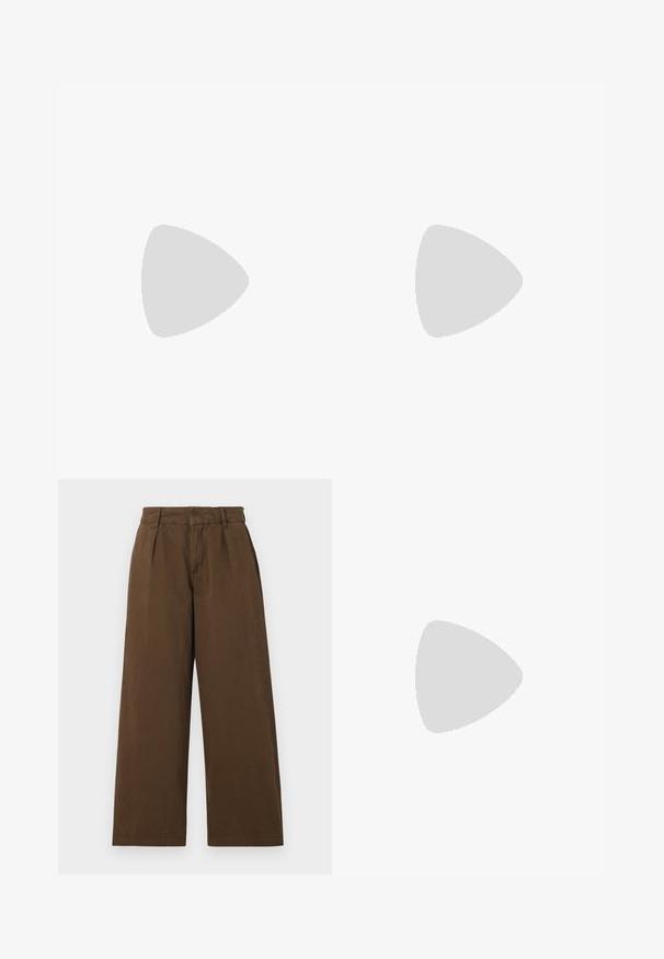 Beige t-skjorte med korte ermer laget av myk stoff. Har en rund hals og et enkelt design uten mønstre eller detaljer.; BDG Urban Outfitters REY WIDE LEG - Bukse - brown; Brune patentlæder slingback sko med spids tå og moderat hæl. Har en spænde rem for sikker pasform. Glat tekstur.; Even&Odd Håndveske - brown