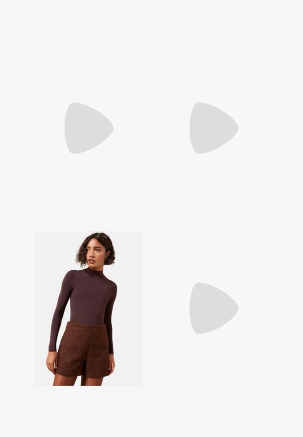 Krémové bavlněné tričko s krátkým rukávem, se znakem a textem "H Paris Saint Honoré" v maroon barvě umístěným na přední straně.; Hnědý dlouhý rukáv bodysuit doplněný texturovanými hnědými pletenými šortkami. Bodysuit má vysoký límec, zatímco šortky mají strukturovaný design.; Černé kožené kotníkové boty s robustním vysokým podpatkem, šněrováním vpředu, kovovými očky a žlutým prošíváním podél podrážky. Texturovaná gumová podrážka.; Zlaté sluneční brýle s osmiúhelníkovým rámem, gradientní hnědé čočky a želvovinové akcenty na nožičkách. Lehké provedení.; Hnědá kabelka s monogramem a béžovými koženými akcenty, dvojitými uchy a nastavitelným ramenním popruhem. Obsahuje zlatý zámek a značkovou visačku.