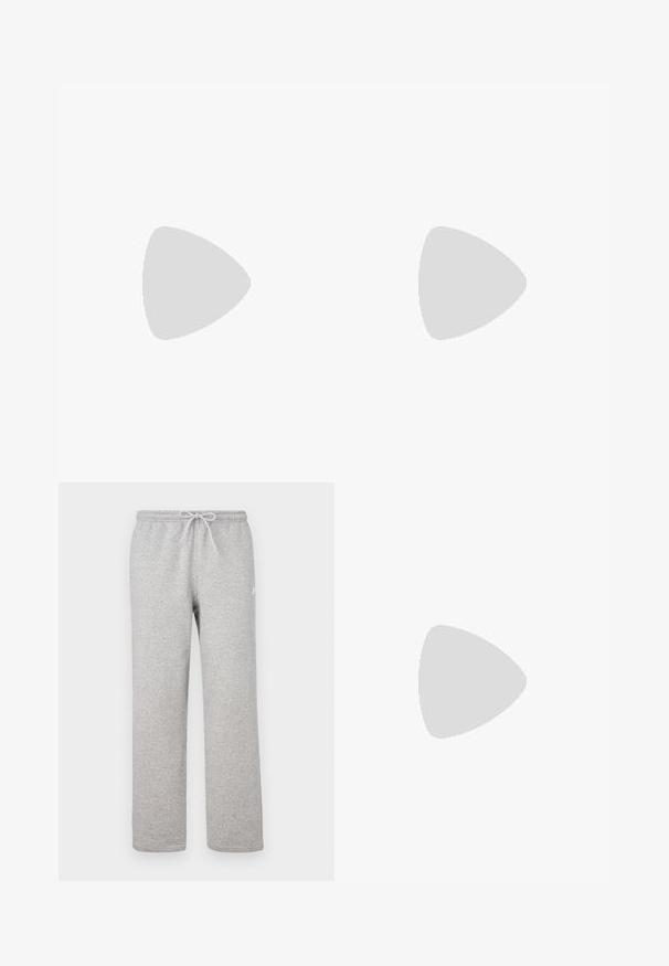 T-shirt di cotone beige con maniche corte, caratterizzato da un logo Jumpman nero sul lato sinistro del petto. Collo rotondo semplice e orlo dritto.; Pantaloni della tuta grigi con vita elastica e coulisse. Realizzati in tessuto morbido, presentano gambe dritte e un dettaglio logo sottile.; Sneaker Nike Air Max 90 bianco con tomaia in mesh e pelle, punta forata e un'unità air visibile nel tallone.; Occhiali da sole neri con finitura opaca, lenti rettangolari, leggero curvatura sulle tempie, dettaglio logo discreto e lenti color fumo.