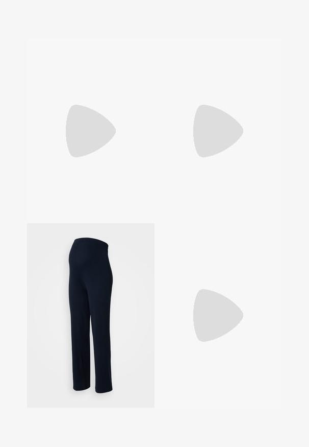 Puuvillane T-särk, millel on kreemivärvi keha ja sinised raglan-sleeved. Lühikeste varrukatega ja ümar kaelus. Silt on nähtav krae sees.; Meripihkasilmät, joissa on sileä pinta, joustava vyötärö ja suora lahje, ilman näkyviä varusteita tai kuvioita.; Hopeiset nahkasaappaat avoimella kärjellä, joissa on leveä etuhihna, nilkkahihna soljella sekä keskikokoinen lohkokorko.; Mustat nahkakäsilaukku, jossa on sileä pinta. Varustettu säädettävällä hihnalla ja tyylikkäällä, minimalistisella muotoilulla, jossa on vetoketjukiinnitys.; Hopeinen kaksinkertainen rengas, jossa on sileä, kiillotettu pinta. Siinä on sulava, kaareva muotoilu, jossa on päällekkäisiä osia modernin ilmeen saavuttamiseksi.