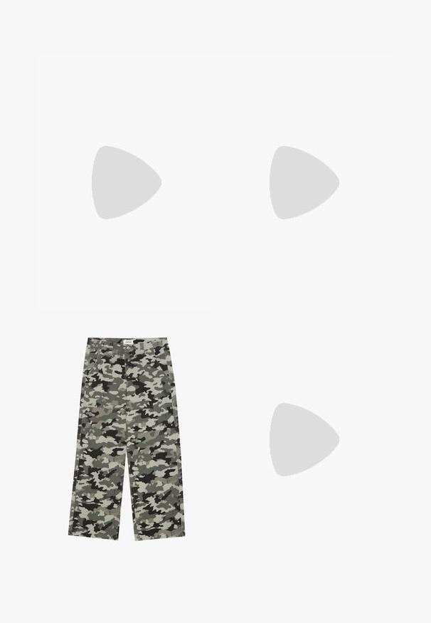 Gray cropped top with a gray jersey upper and dark gray, structured lower section. Features lace-up front and metallic eyelets. Text on chest.; YOURTURN UNISEX - Relaxed fit jeans - grey/black; Black slingback pumps with a pointed toe, made of textured synthetic material, featuring a slim heel and an open side design.; Red leather shoulder bag with a curved design, smooth texture, and a zipper closure. It features a thin handle for carrying.