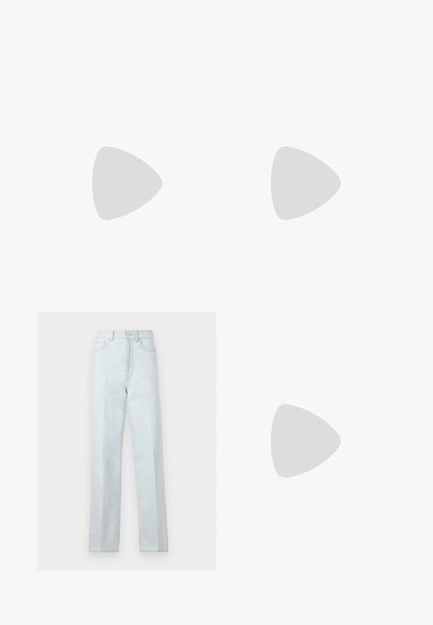 Gray ribbed tank top with a round neckline and wide shoulder straps. Features a soft texture and form-fitting design. Brand label visible.; Light blue denim wide-leg jeans with a high waist, featuring a front zipper, button closure, and classic five-pocket design.; Black leather ankle boot with a pointed toe and 4 cm block heel. Sleek design features a side zipper for easy wear. Smooth texture.; Pleated beige leather clutch with a silver metal frame, featuring two round decorative clasps and a silver chain strap.