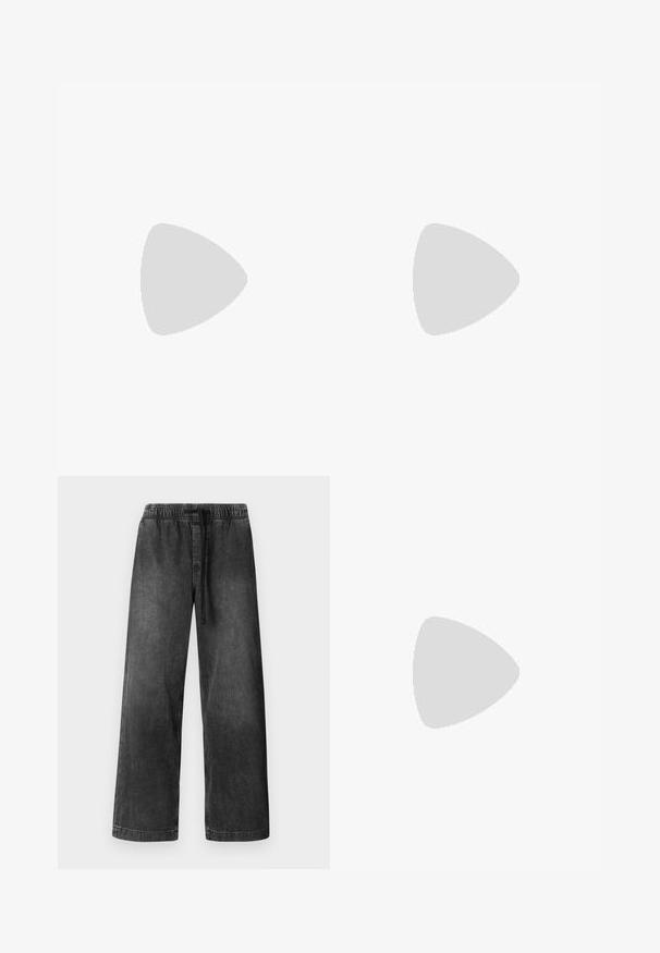 Ärmlös plommonlila topp med hög hals och figurnära silhuett på en enfärgad vit bakgrund.; Svarta vida denimbyxor med elastisk midja och svart dragsko, utlagda platt på vit bakgrund.; Svarta mockaskor med vita detaljer, med rund tå, tjock vit sula och klassisk snördesign, som bärs med vita strumpor och lila byxor.; Svart läder hobo-väska med en samlad textur, som har en slät, rund form och ett brett, böjt handtag för enkel bärbarhet.