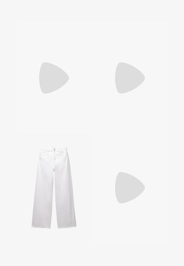 Gestreifter kurzärmeliger Pullover in Dunkelgrau und Creme, mit rundem Halsausschnitt und lockerer Passform. Weiche Stricktextur mit horizontalen Streifen.; Weiße weit geschnittene Jeans aus Denim. Mit Knopfverschluss, Vorder- und Gesäßtaschen sowie gesteppten Nähten. Glatte Textur mit minimalen Details.; Sportschuhe mit einem Obermaterial aus weißem Leder, grauer Wildleder-Zehenkappe und drei schwarzen Streifen. Sie verfügen über ein blaues Logo auf der Zunge und eine strukturierte Gummisohle.; Rosa Lederhandtasche mit strukturiertem Design, ausgestattet mit einem glänzenden Verschluss und einem einstellbaren Gurt. Texturierte Oberfläche mit goldfarbenen Beschlägen.