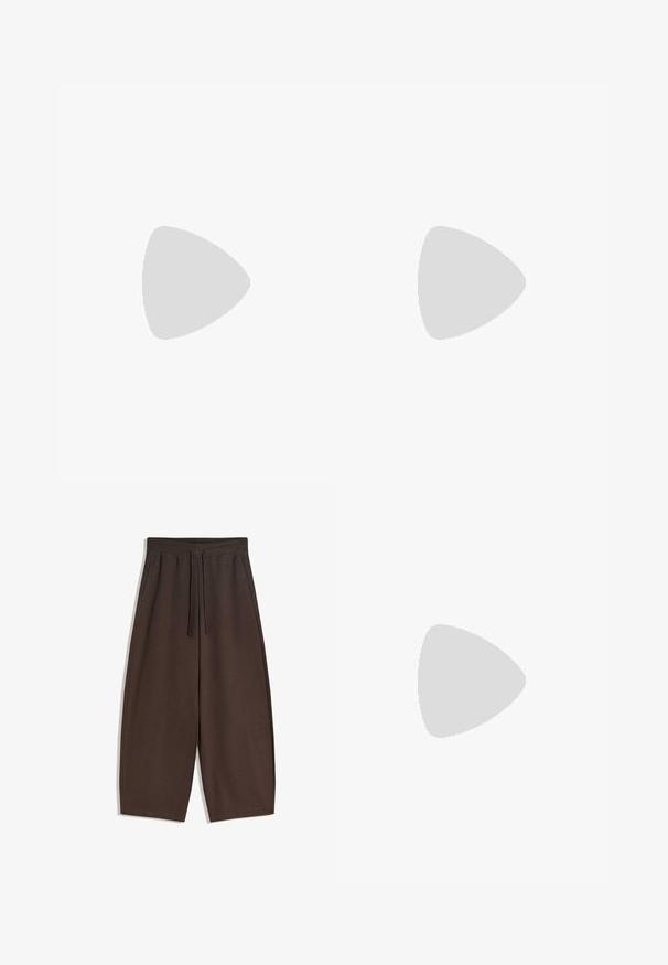 Short-sleeve, crew-neck t-shirt made of soft, lightweight fabric in a pastel pink color. Features rolled sleeves and a straight hem.; Brown wide-legged pants made of soft fabric, featuring an elastic waistband and drawstring, with a smooth texture and clean design.; Glossy burgundy ankle boot with a chunky black heel, featuring a smooth texture and simple design. No visible fastenings or patterns.; Brown leather tote bag with a smooth texture, open top design, and two shoulder straps. Features minimal stitching and no visible hardware.