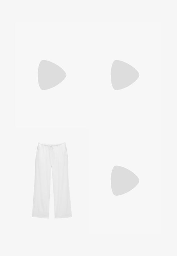 Top negru fără mâneci, cu decolteu în V, design evazat și textură netedă. Materialul pare moale, cu drapaj subtil.; Pantaloni albi cu picioare largi, confecționați dintr-un material moale, având o talie elastică cu șnur și două buzunare laterale. Design simplu și curat.; Pantofi slingback din piele patenta maro, cu vârful ascuțit, decupaje deschise și toc subțire. Dispun de o curea ajustabilă cu cataramă.; PULL&BEAR Geantă de mână - black