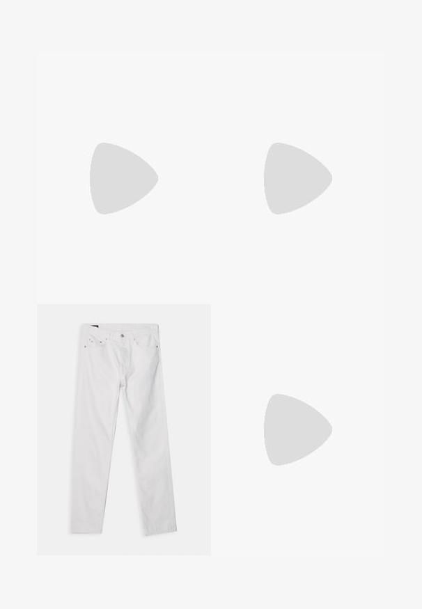 Marine langermet polo skjorte med høy hals, elfenbensfarget krage og mansjetter. Har en liten logo-patch foran. Mykt materiale, slim fit.; Hvite denimjeans med rette ben, femlommers design og knappelukking i midjen. Har subtil søm og metalltilbehør.; Lave-beige sneakers med snørebånd, lys rosa suedebånd, perforerede side detaljer, hvid ribbet sål og mørkegrøn hæl flap.; Svarte pilotbriller med mørke linser, tynn metallramme og slanke plastarmer med logo aksenter.