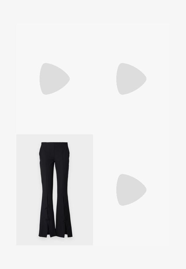Bodysuit negro de manga larga hecho de una tela suave, con escote redondeado y texto de logo en blanco en la parte delantera.; Pantalones negros acampanados de tela suave, con aberturas en el dobladillo atadas con lazos para un detalle adicional.; Zapato de tacón slingback de charol negro con diseño de punta afilada, que presenta una sección cortada y una banda elástica grabada con el nombre de la marca.; Gafas de sol estilo cat-eye negras con lentes oscuros, con acentos geométricos dorados en las patillas y un acabado mate elegante.