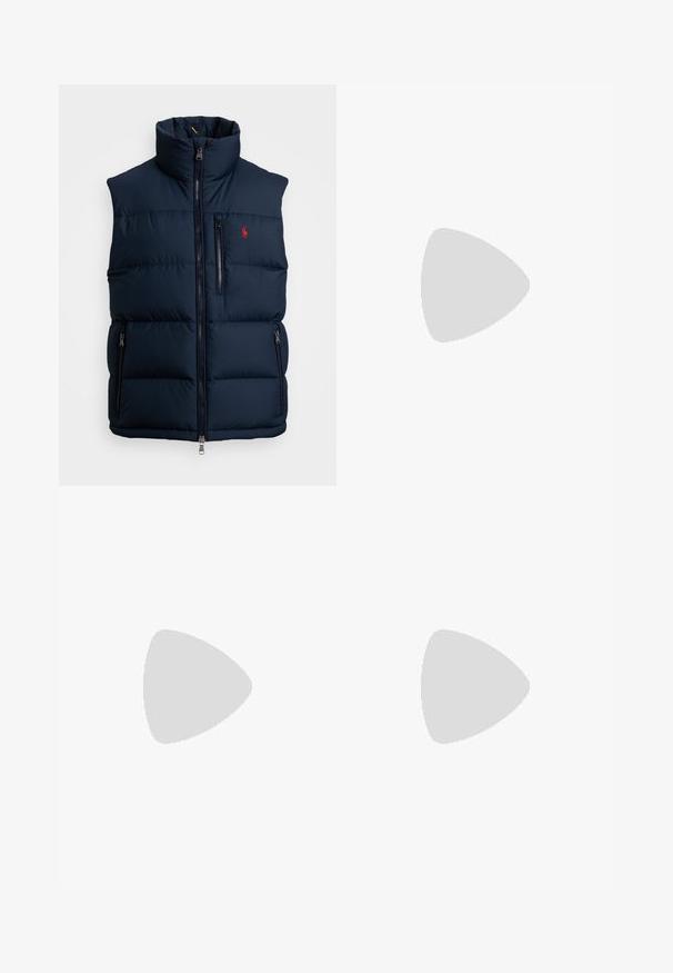 Polo Ralph Lauren INSULATED - Waistcoat - collection navy; White long-sleeve t-shirt made of cotton. Features a round neckline and a small embossed logo on the left chest. Smooth texture.; Beige cotton chinos with a flat front, belt loops, and side pockets. Straight-leg design with a smooth texture and a light, breathable feel.; White leather sneakers, low-top design, featuring a smooth texture, round toe, laced front, and a small embroidered logo on the side.