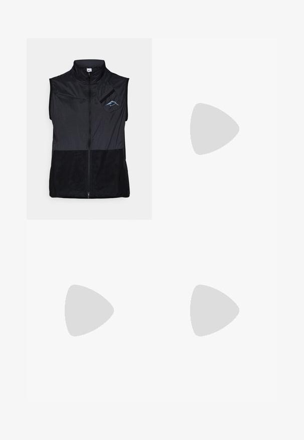 Črna brezrokavna jakna z visokim ovratnikom, izdelana iz lahkega materiala. Ima zadrgo in žep na levi strani prsnega dela s poudarkom v modri barvi.; Bela brezrokavnik iz lahkega materiala, s črnimi Nike logotipnimi poudarki na ramenih, okroglo ovratnico in sproščenim krojem.; Črne visoke športne kratke hlače iz raztegljivega materiala; imajo stranske žepe in majhen Nike logotip na pasu.; Bela športna čevlja z mrežastim zgornjim delom, zaobljenim nosom in teksturiranim podplatom. Ima srebrni Nike znak in minimalističen dizajn.
