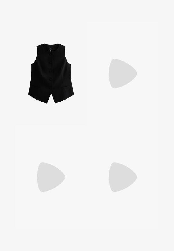 Gilet sans manches noir en tissu texture, avec une coupe droite, un col rond et six boutons sur le devant. Deux poches latérales incluses.; Deux hauts sans manches en maille côtelée, en noir et blanc, dotés d'un design ajusté et d'une texture lisse, avec une longueur courte.; Pantalons larges noirs en tissu léger, avec une fermeture à bouton à l'avant et un devant plat, dotés d'ourlets soigneusement cousus.; Baskets avec une tige en cuir blanc, un bout en daim gris et trois bandes noires. Présente un logo bleu sur la languette et une semelle en caoutchouc texturée.