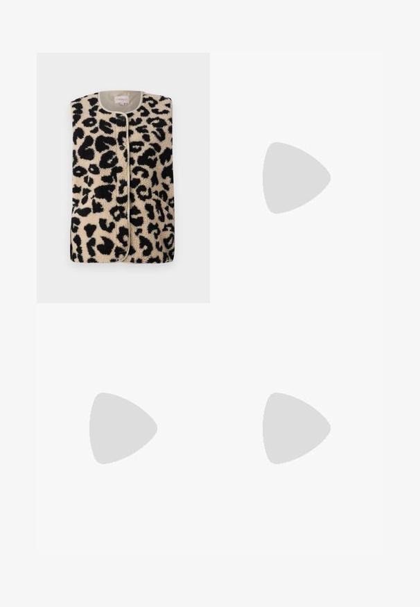 ONLY ONLBABY VEST - Vesta - pumice stone; Dve bezrukávové rebrované roláky v čiernej a bielej farbe, pričom majú priliehavý strih a hladkú textúru, s krátkou dĺžkou.; Čierne široké nohavice z ľahkého materiálu, s predným zapínaním na gombík a plochým predným dielom, s pekne ušitými lemami.; Športové topánky s bielym koženým zvrškom, šedou semišovou špičkou a tromi čiernymi pruhmi. Obsahujú modré logo na jazyku a štruktúrovanú gumovú podrážku.