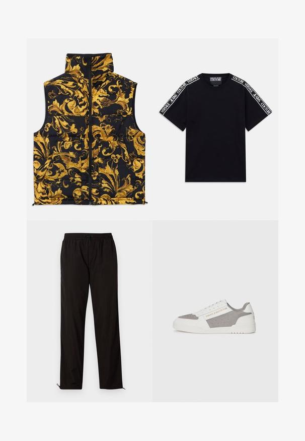 Μαύρο γιλέκο με ψηλό γιακά, διακοσμημένο με χρυσό μπαρόκ μοτίβο, κλείσιμο με φερμουάρ και δύο μπροστινές τσέπες. Μαλακό, επενδυμένο υλικό.; Μαύρη κοντομάνικη μπλούζα με λευκές ρίγες κειμένου "Versace Jeans Couture" που τρέχουν κατά μήκος των ώμων και των πάνω μανικιών.; Μαύρο ελαφρύ παντελόνι με ελαστική μέση, κλείσιμο με σκοινάκι και φερμουάρ στο κάτω μέρος για ρυθμιζόμενη εφαρμογή. Λείος και κομψός υφή.; Αθλητικά παπούτσια Versace Jeans Couture σε λευκό και γκρι, με συνδυασμό δέρματος και σουέτ, τρυπητή υφή και εμφανή σήμανση στην πλευρά.