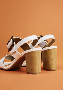 Ofertas en Sandalias de mujer | Colección online en Zalando