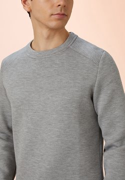 Sudaderas deportivas con y sin capucha de hombre | Zalando