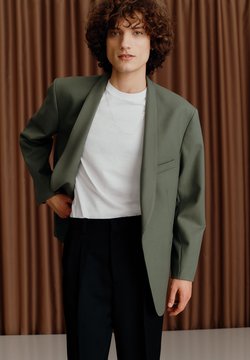 Trajes de marca de hombre | Comprar colección online en Zalando