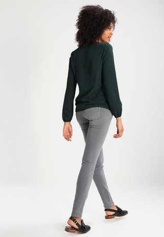 Blouse - scarab