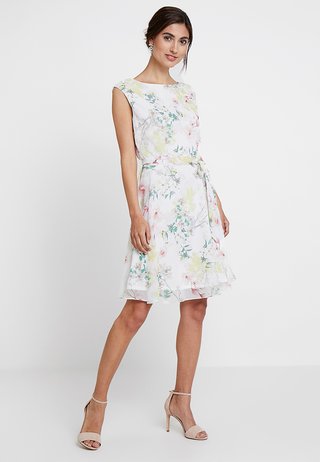 PRETTY MAGNOLIA DRESS - Freizeitkleid - ivory