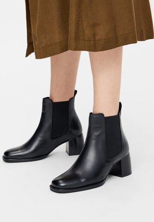 Bianco Jodhpurs online | Dam & Herr | Zalando Bianco Jodhpurs online | Dam & Herr | Zalando