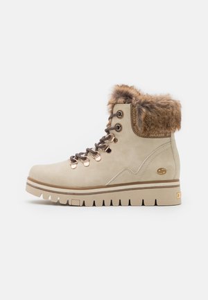 dockers platform shoes