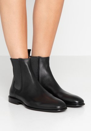 Filippa K Höstskor online | Zalando Filippa K KRISHA LACED BOOT Snörstövlar black Zalando.se