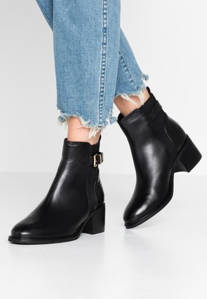 Dune London Boots online på Zalando – Köp skor för dam Boots & kängor | Herr | Köp boots & kängor online på Zalando.se
