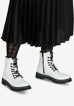 Witte Tamaris Laarsjes online kopen | ZALANDO Witte Tamaris Laarsjes online kopen | ZALANDO
