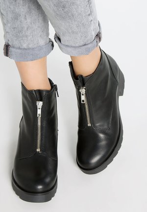 Venta \u003e zalando botines negros mujer \u003e en stock