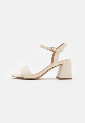 New Look Hvite sandaler | Dame | Hvite sko på nett hos Zalando New Look Pumps | Sko til Dame | Pumps på nett hos Zalando