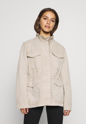 gap Vårjakke | Lette jakker til vår og sommer på Zalando GAP CHORE JACKET - Lett jakke - fresh praline