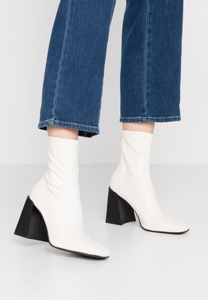 Topshop Boots online på Zalando – Köp skor för dam & herr på Topshop Boots online på Zalando – Köp skor för dam & herr på