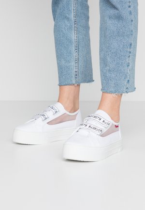 Basket levis plateforme Clearance