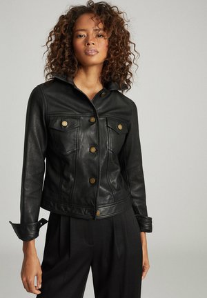 Reiss Leren jas Maat M online kopen | Gratis verzending Reiss Leren jas Maat M online kopen | Gratis verzending