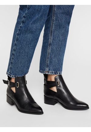 Bianco Jodhpurs online | Dam & Herr | Zalando Bianco Jodhpurs online | Dam & Herr | Zalando