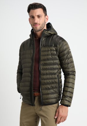 Olivengrønne Superdry Dunjakker | Varme og lette jakker til Superdry Dunjakker | Varme og lette jakker til dame og herre